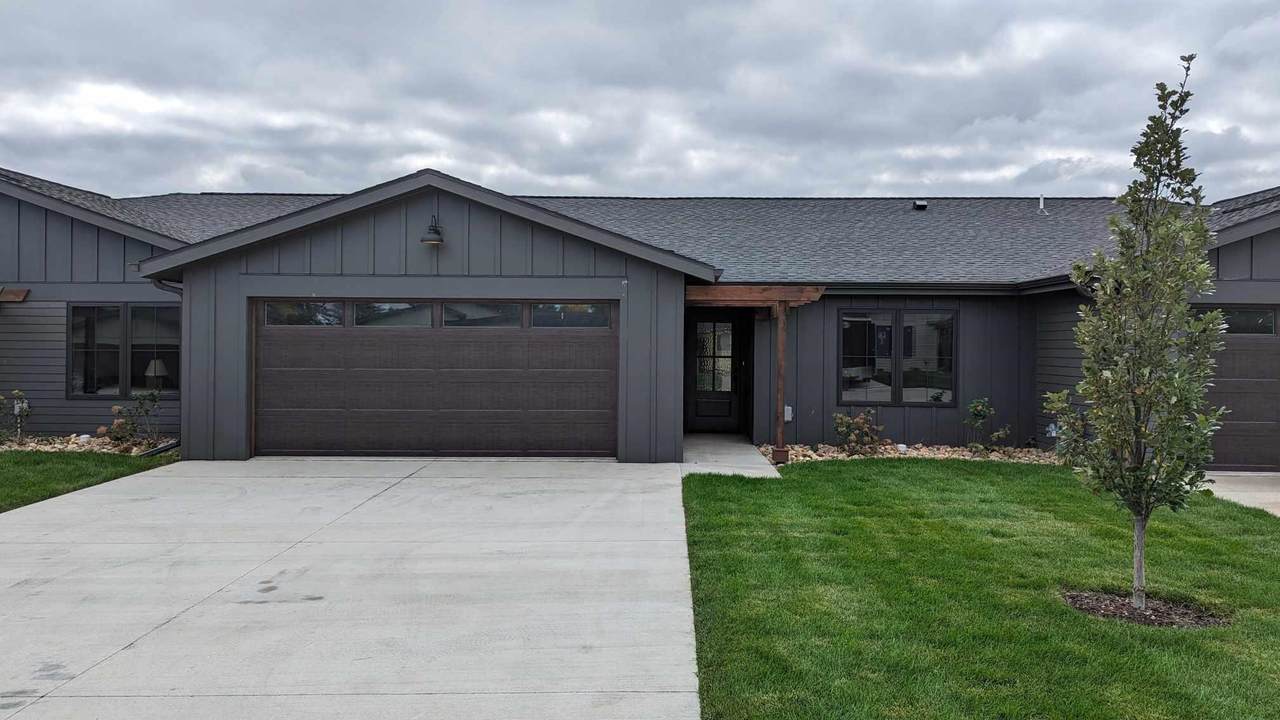 3928 Dorothy's Lane - Photo 1