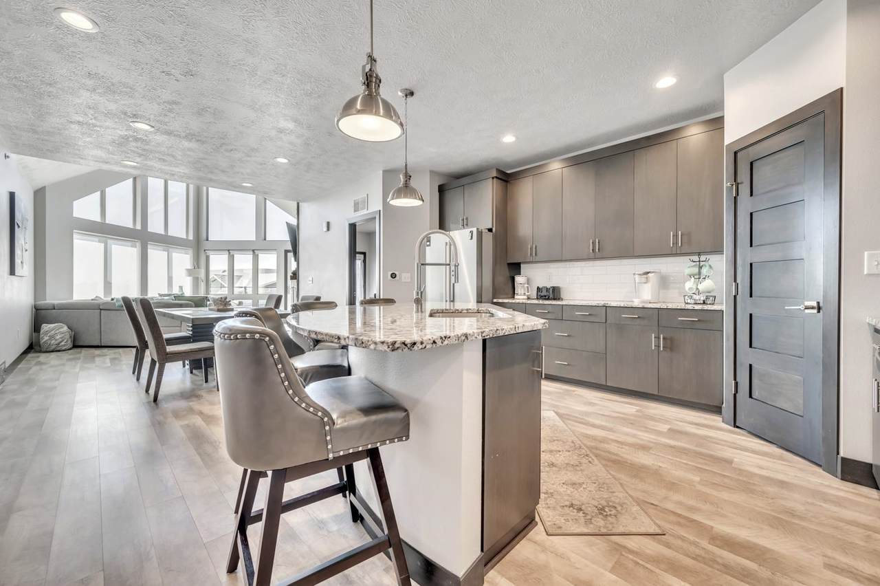 580 Linden Drive - Photo 1