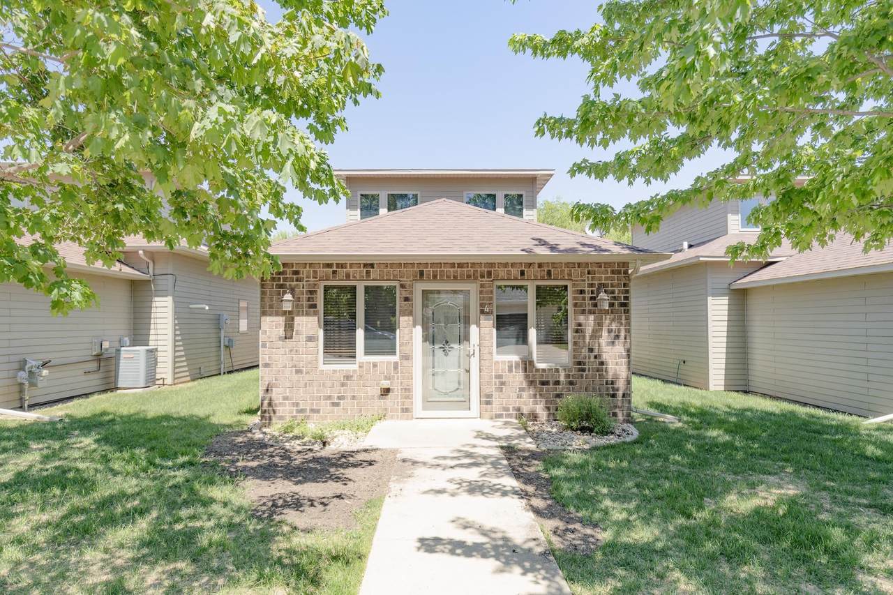 342 Benit Drive - Photo 1