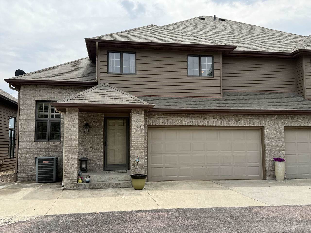 15500 Tradewind Drive - Photo 1