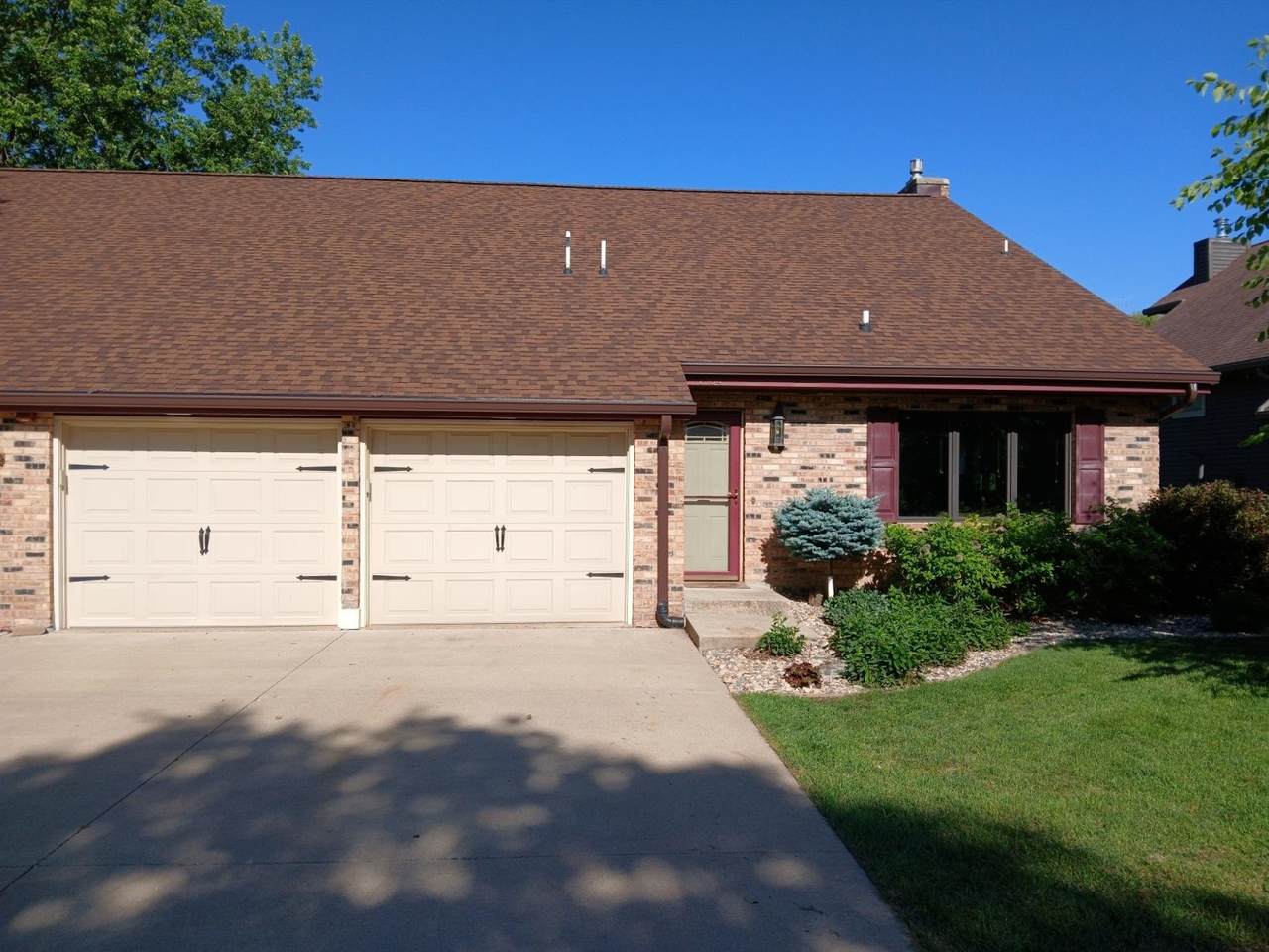 1304 Julia St - Photo 1