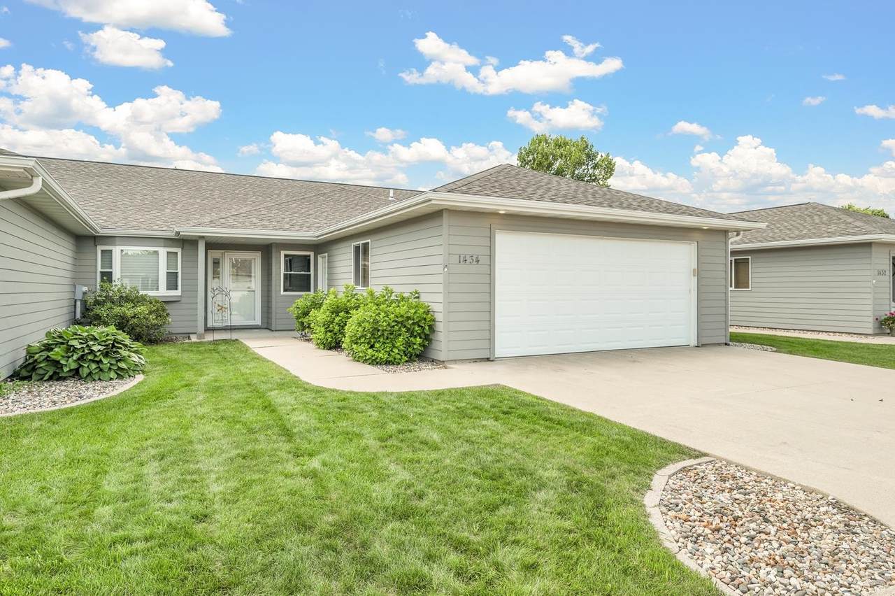 1434 Indian Hills Drive - Photo 1