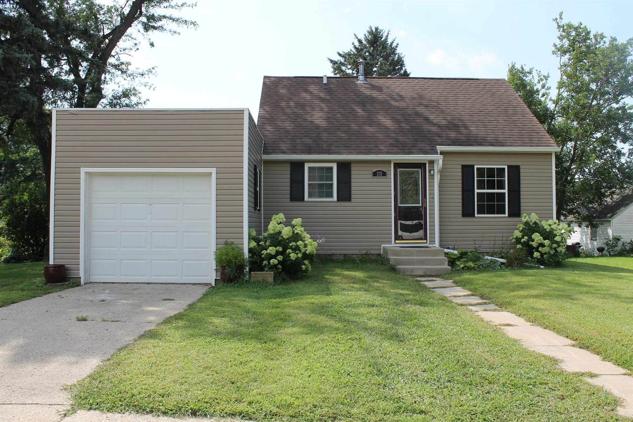 255 2nd Street - Photo 1