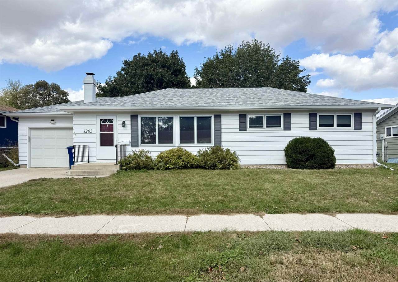 1203 5Th Street - Photo 1