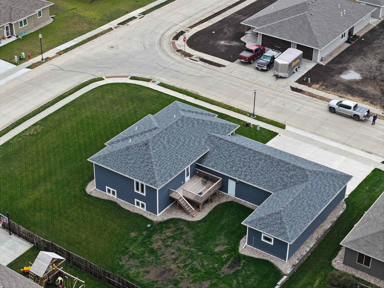 3733 Lincoln Ave - Photo 1