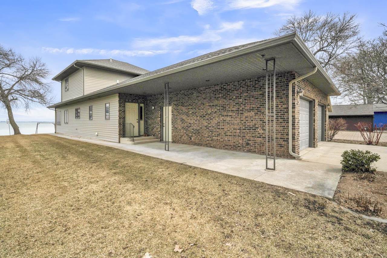 24092 140th Street - Photo 1