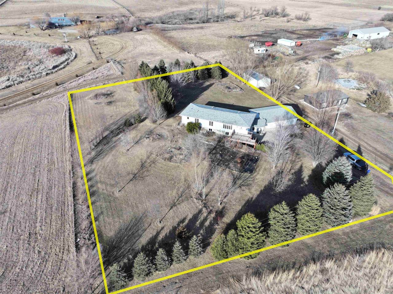 1806 Hwy 9 - Photo 1
