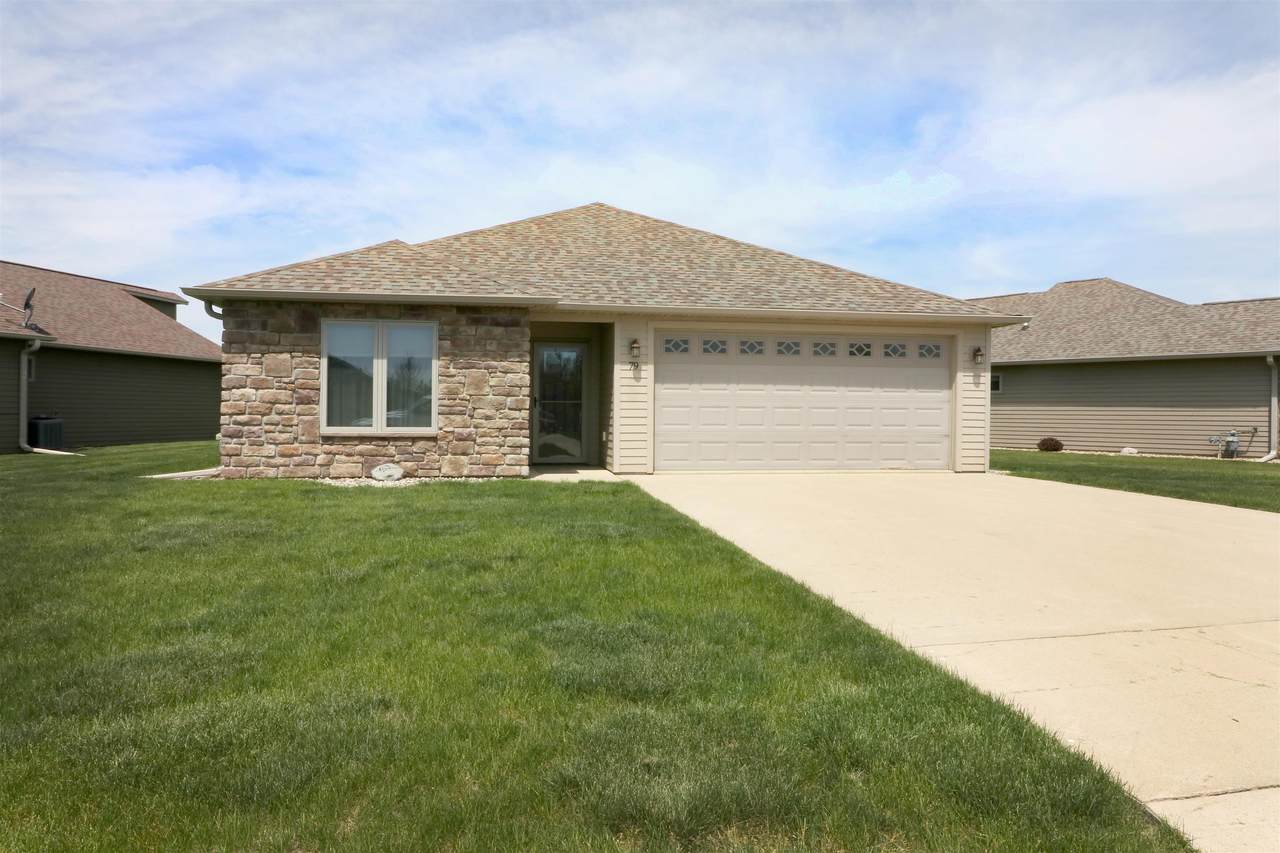 79 Stoneybrook Circle - Photo 1