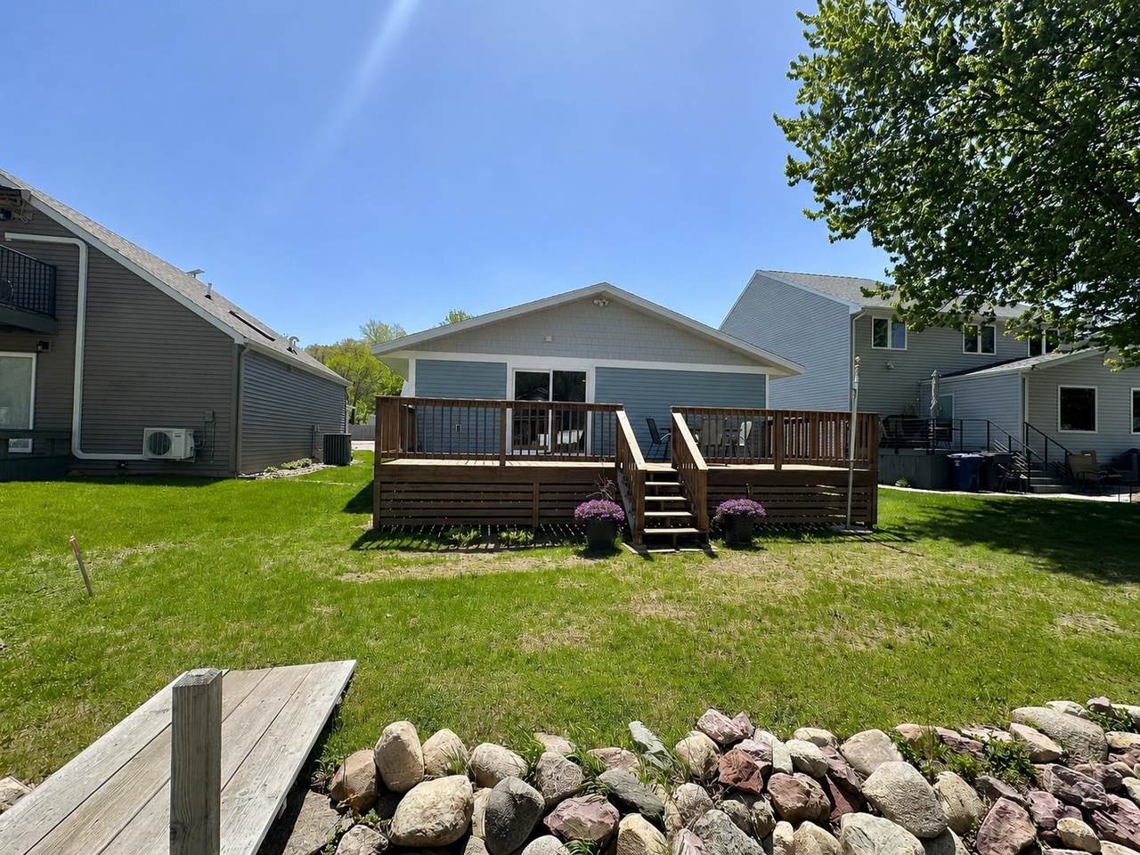 1300 Joy Loy Ln - Photo 1