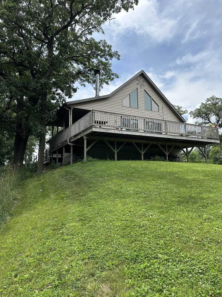 2071 395th Avenue - Photo 1