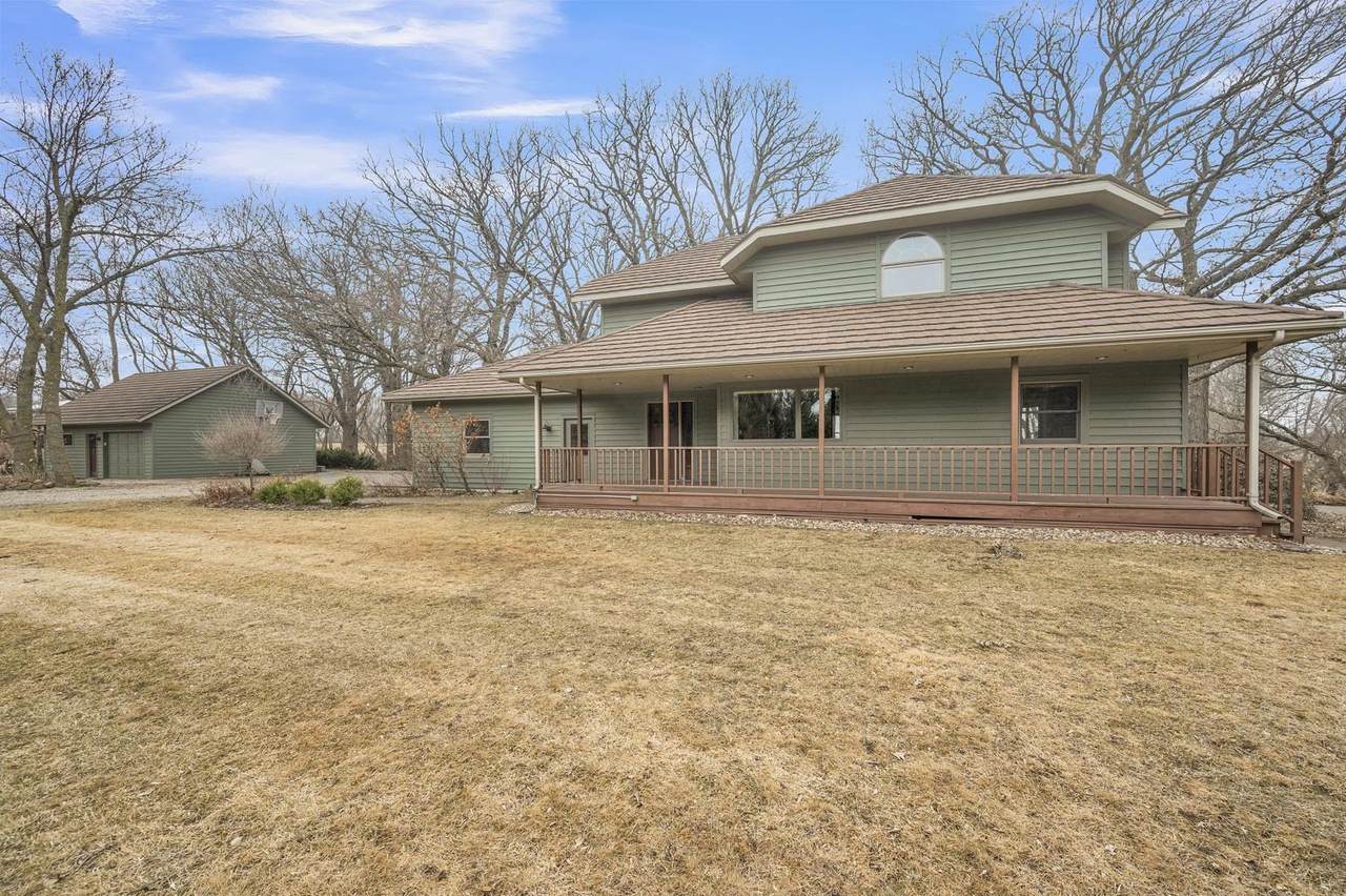 10999 240th Avenue - Photo 1