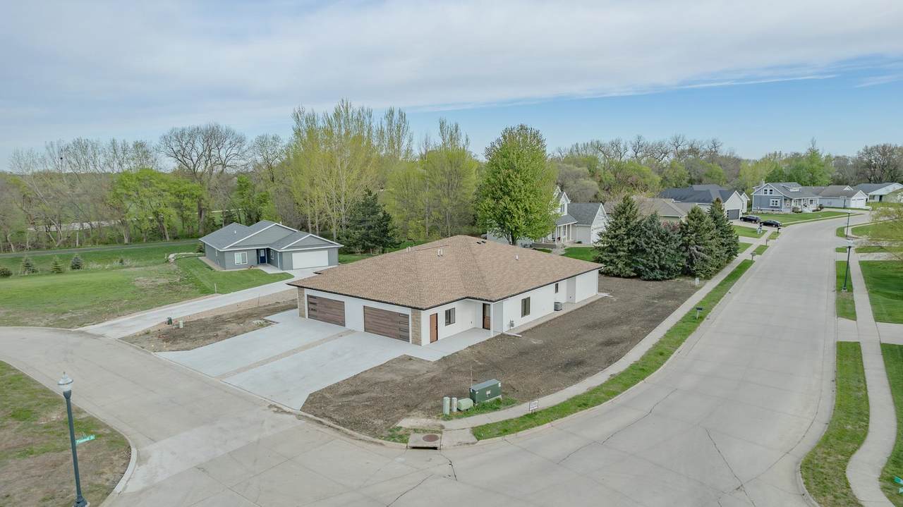 3102 Spruce Ct. - Photo 1