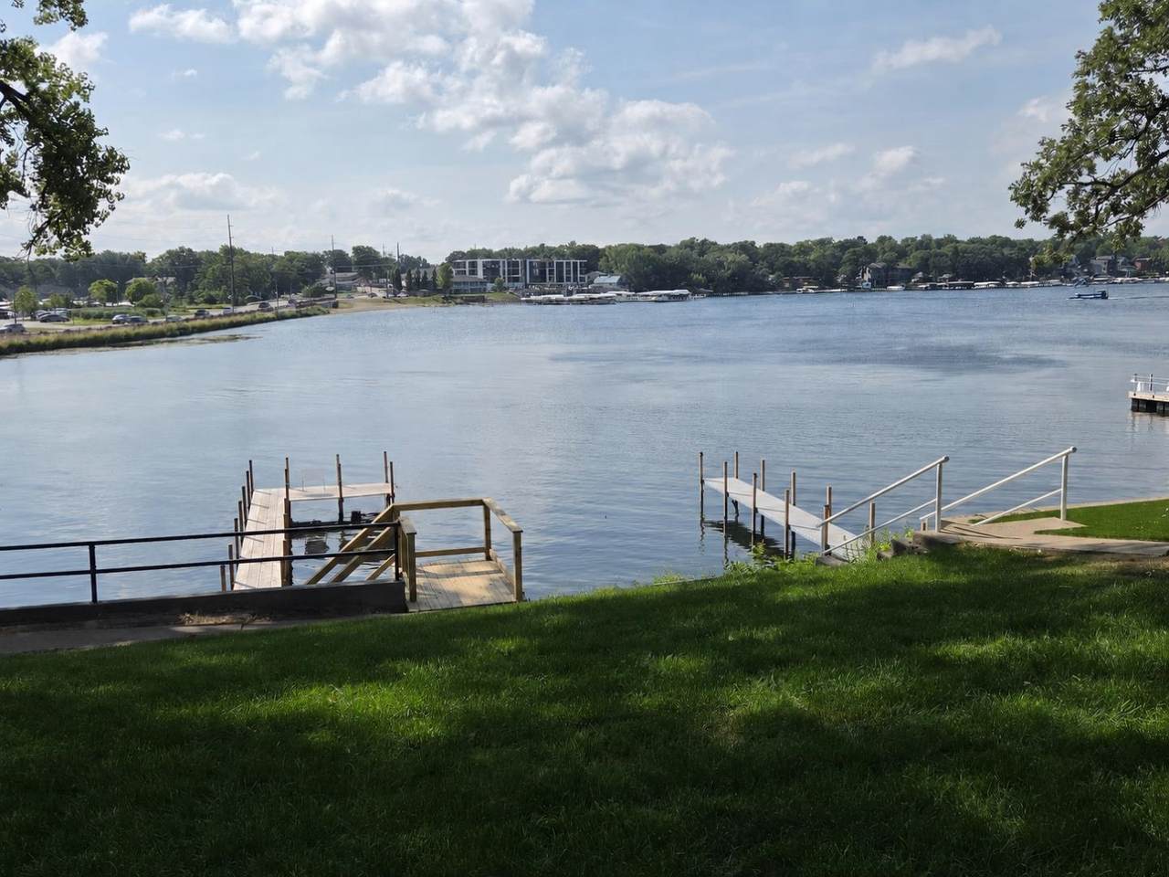 https://bt-photos.global.ssl.fastly.net/greatlakes/1280_boomver_4_260628-2.jpg