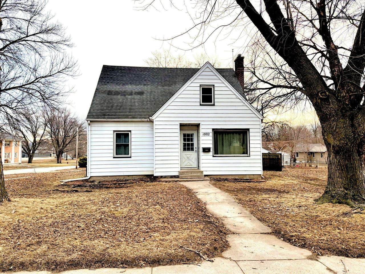 1002 Call Street - Photo 1
