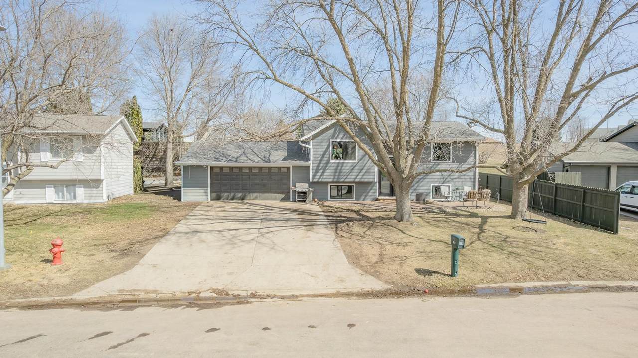 2731 Center Lake Dr - Photo 1