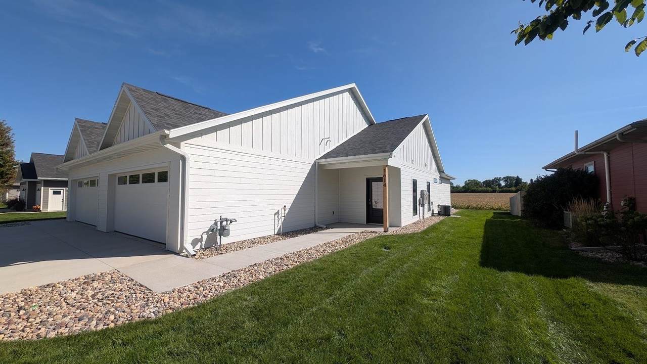 1614 W. 11th St. - Photo 1
