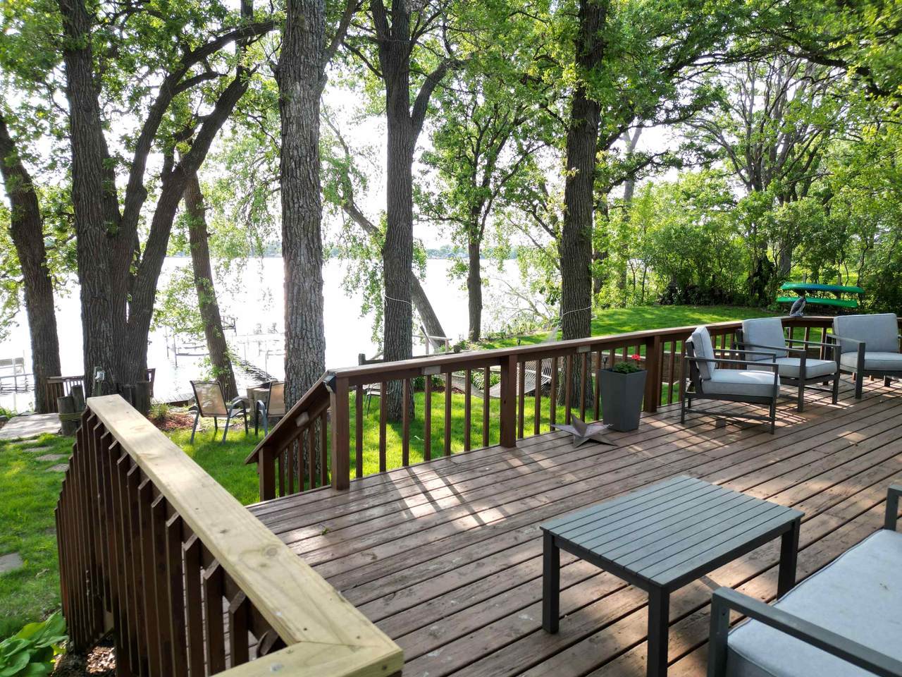 490 252nd Avenue - Photo 1