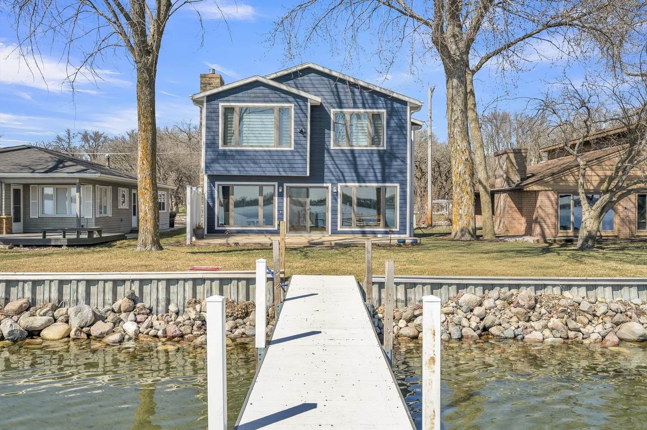 2209 Lakeshore Drive - Photo 1