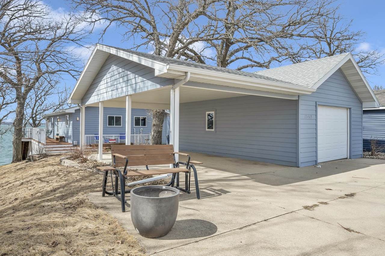 12465 253rd Avenue - Photo 1