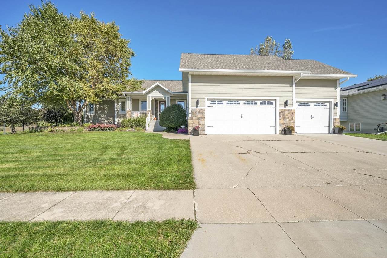 1410 35th Street - Photo 1