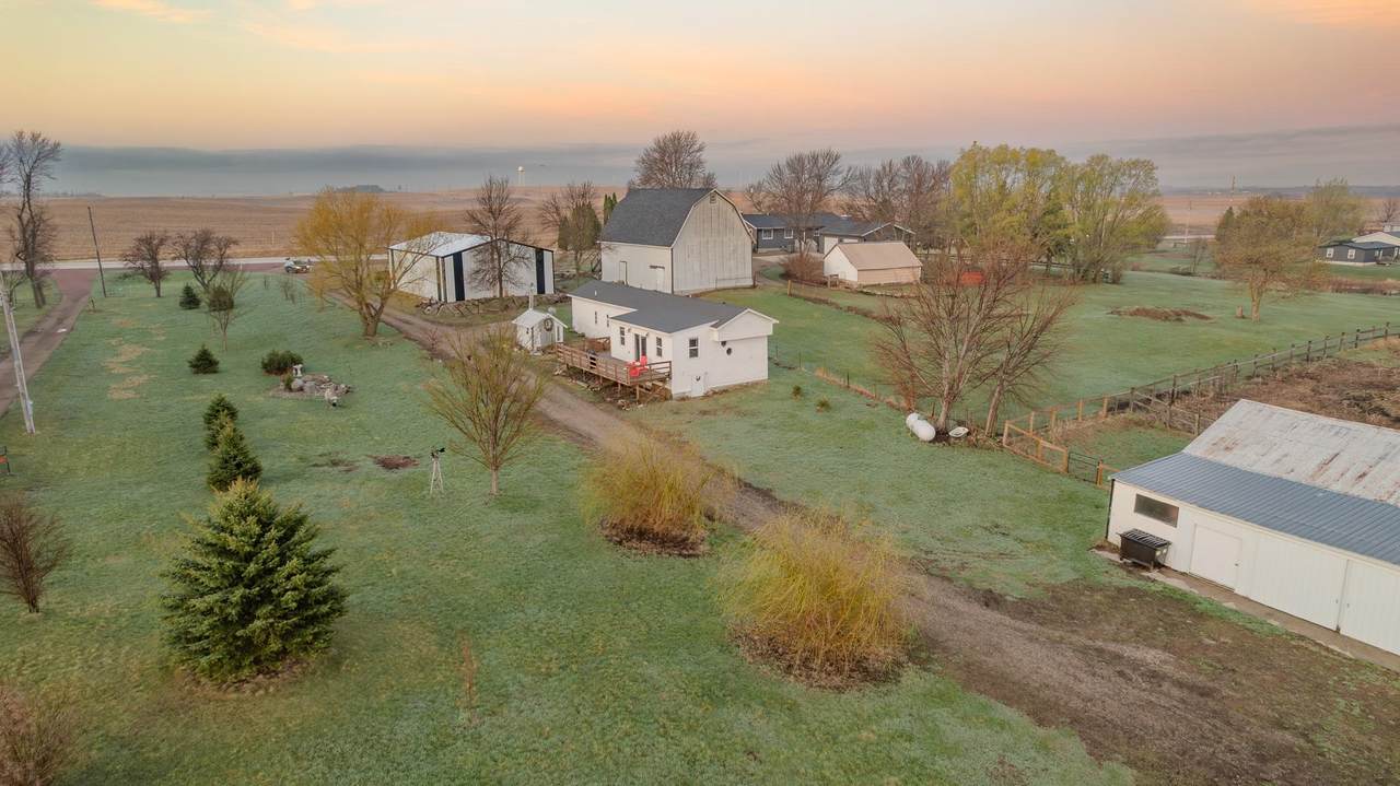1818 Hwy 9 - Photo 1