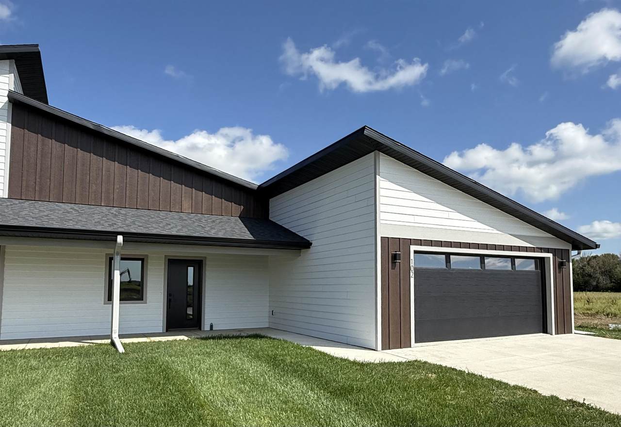 102 34th Avenue - Photo 1