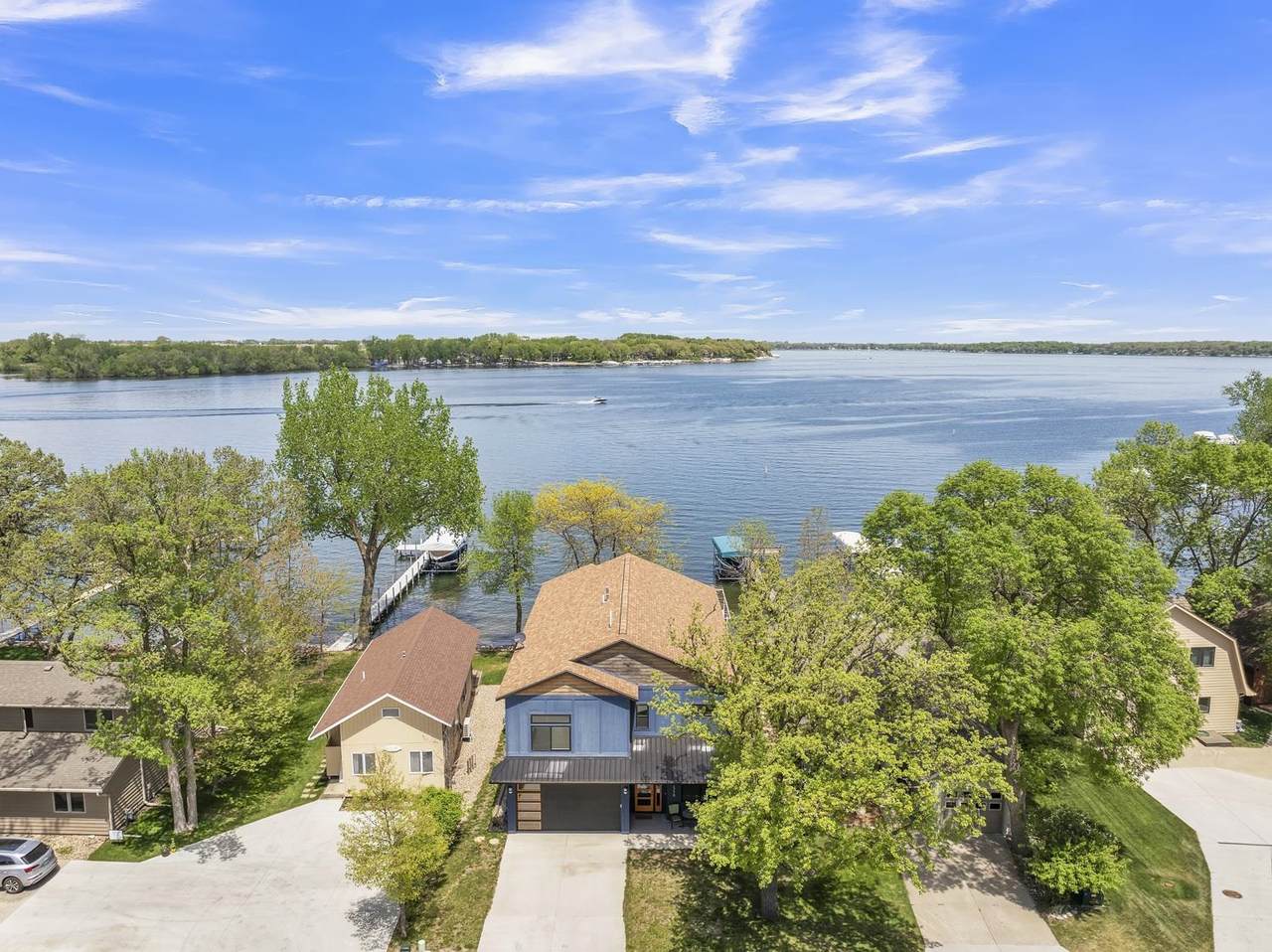 1516 Lakeside Avenue - Photo 1