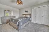 15649 250Th Avenue - Photo 32