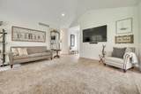 994 Emerald Hills Drive - Photo 15