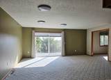 1102 St. Luke - Photo 3