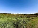 000 Tuttle Lake Ct - Photo 4