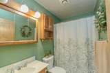 2731 Center Lake Dr - Photo 17
