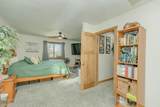2731 Center Lake Dr - Photo 19