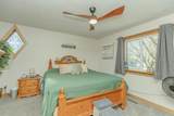 2731 Center Lake Dr - Photo 20