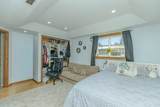 2731 Center Lake Dr - Photo 25