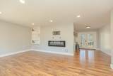 906 14th St - Photo 5