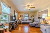 921 10th St - Photo 4