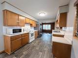 909 E 8th - Photo 2