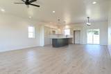 210 Robin Lane - Photo 8