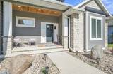 15595 Landings Avenue - Photo 2