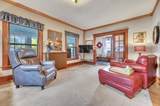 1110 M Avenue - Photo 2