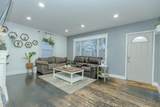 424 E 10th St - Photo 3