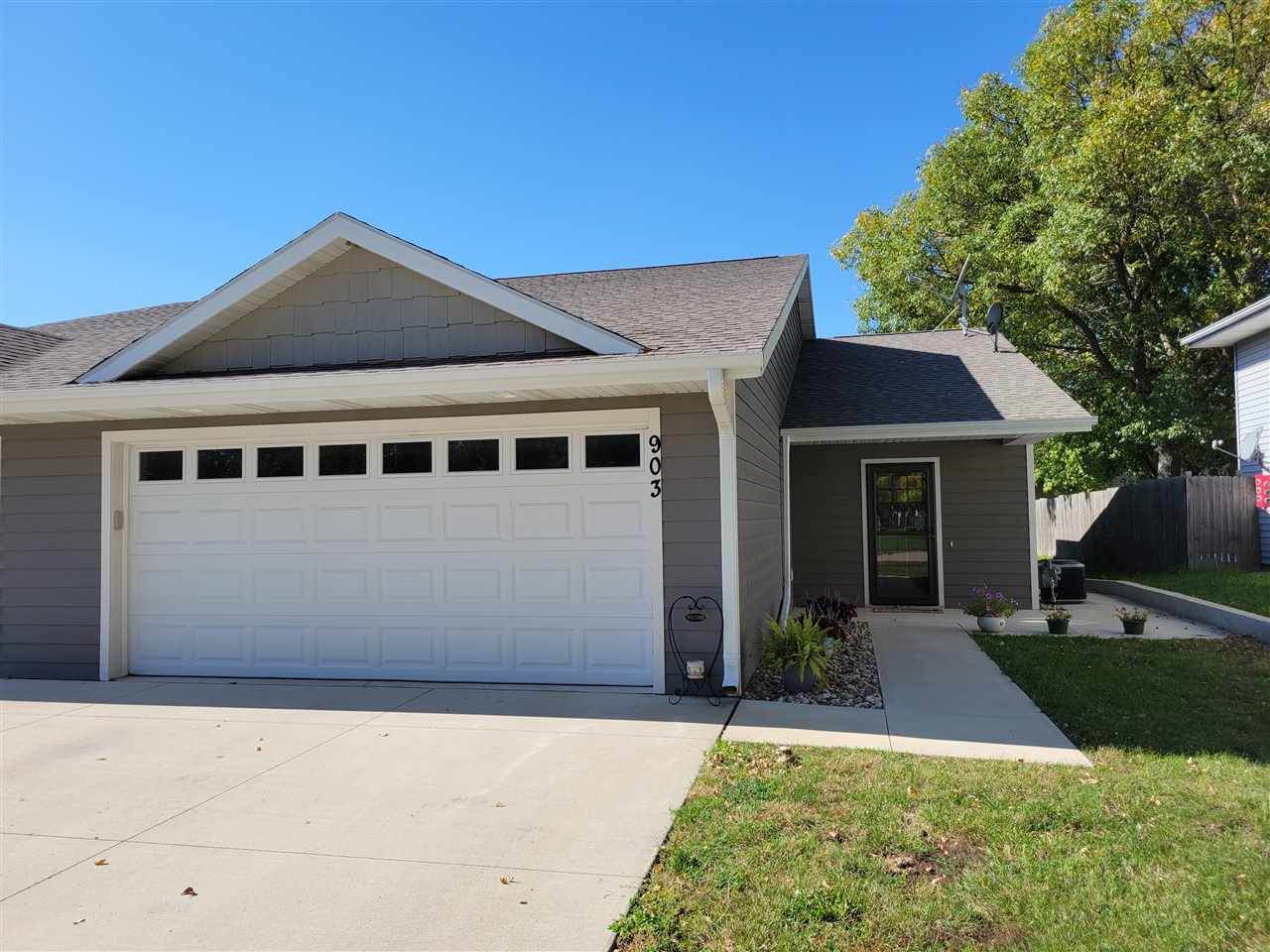 903 5th Avenue - Photo 1