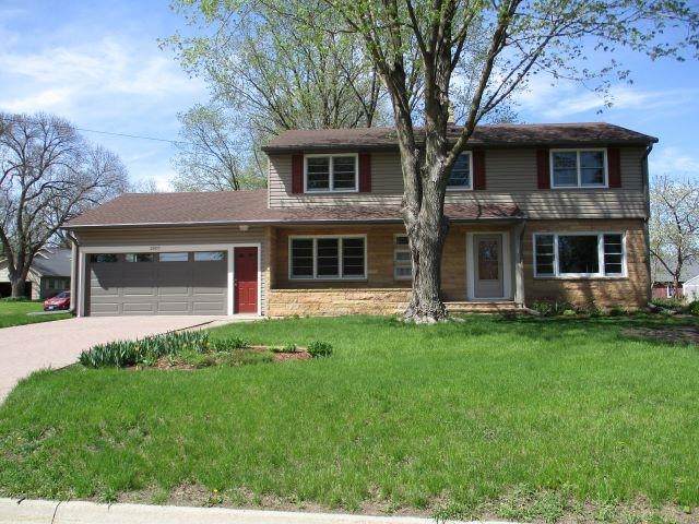 2507 1st Street - Photo 1