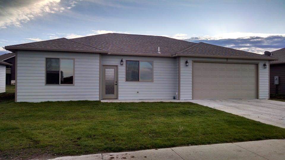 3722 Lincoln Avenue - Photo 1