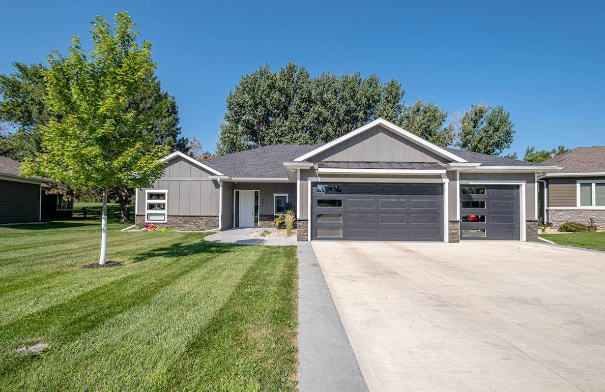 247 Emerald Meadows Drive - Photo 1
