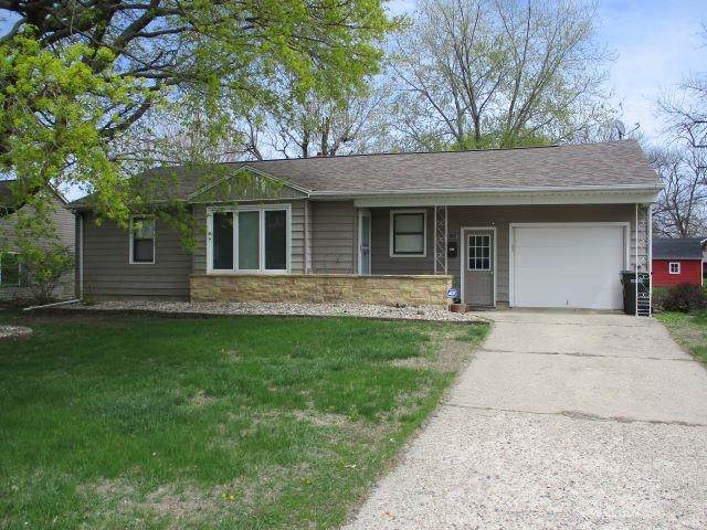 204 Superior Street - Photo 1