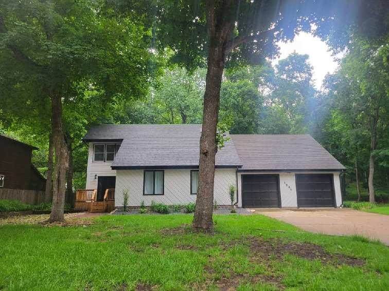 1604 Nichols Avenue - Photo 1