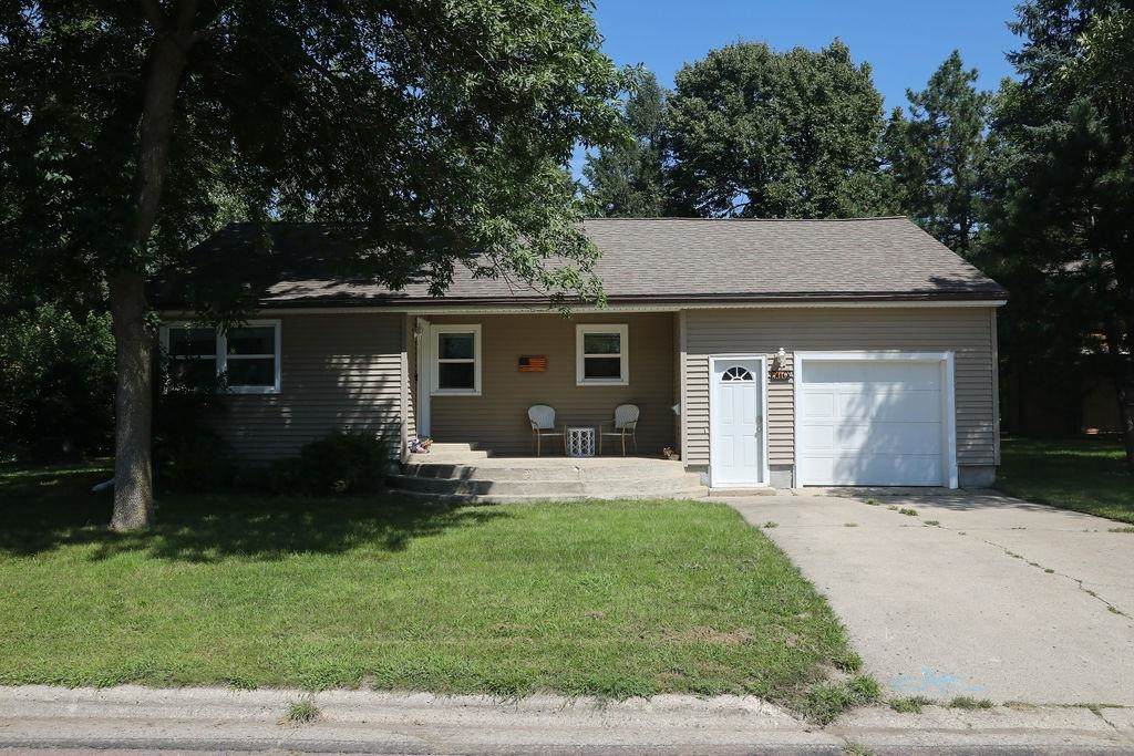 510 11th Street - Photo 1