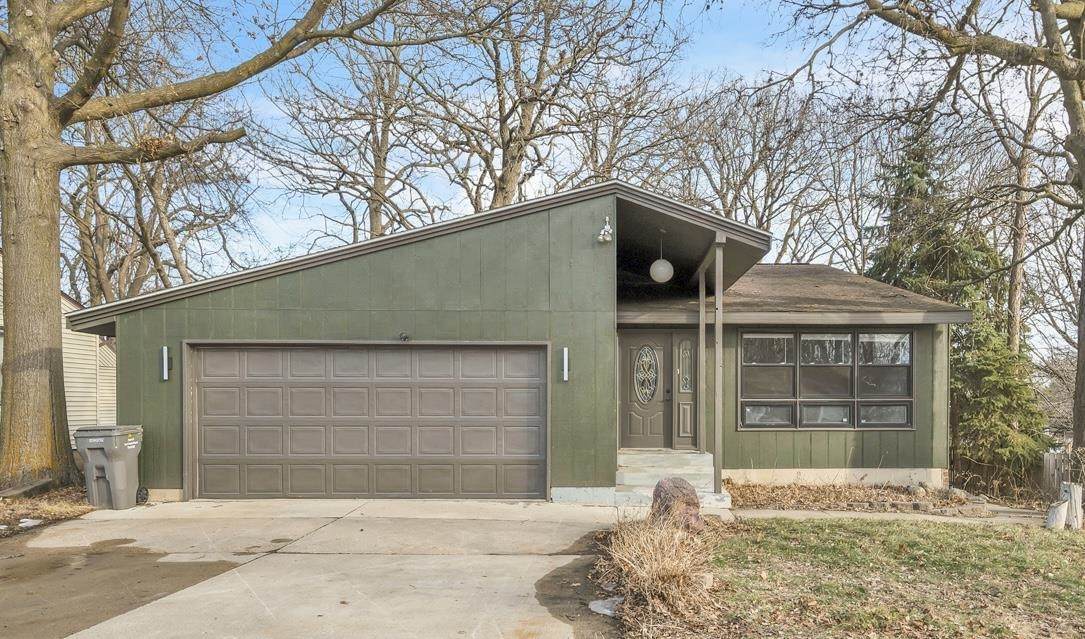 146 Rohr Street - Photo 1